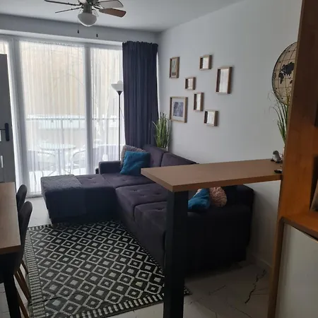 Nad Lisim Jarem 2 Апартаменты *